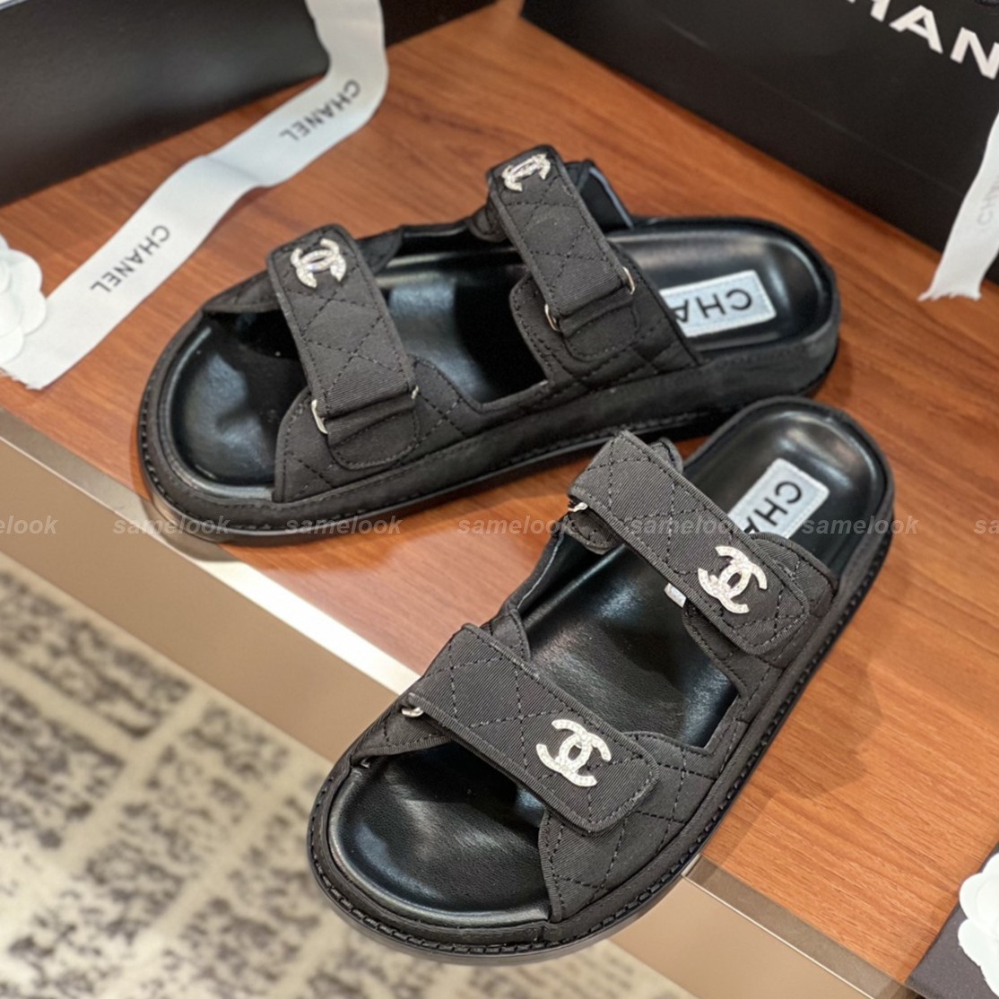 샤넬 CC 로고 벨크로 샌들