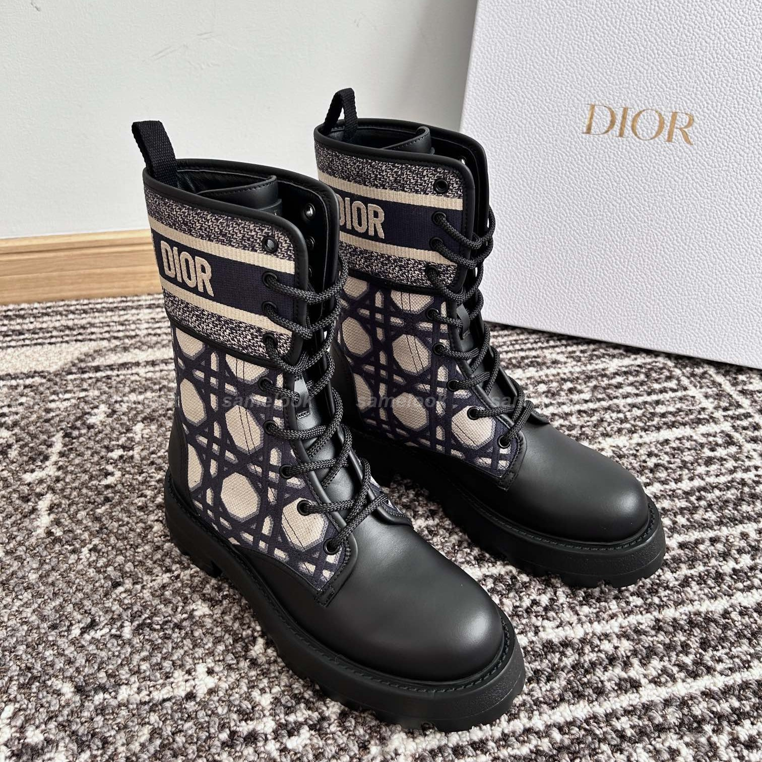 디올 D-Major 앵클 부츠