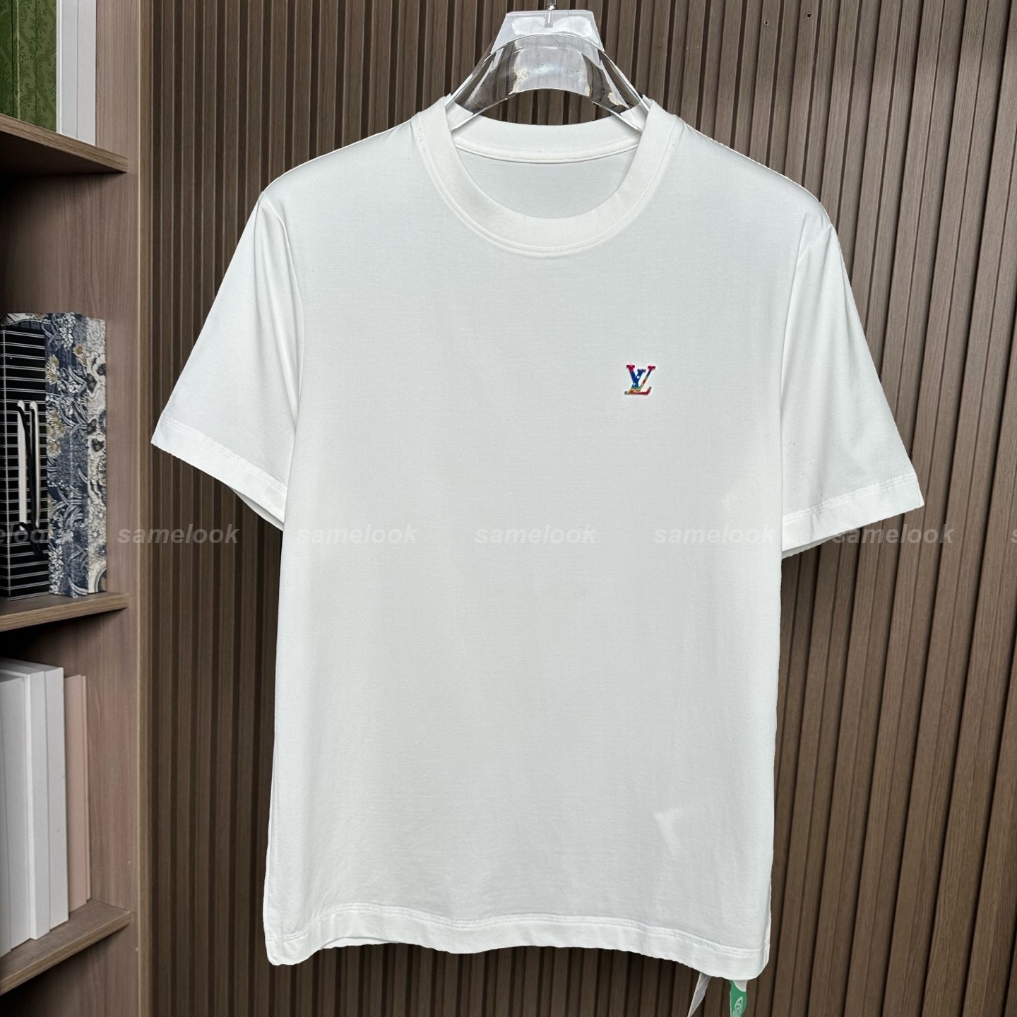 루이비통 쇼트 슬리브드 크루넥 위드 티셔츠